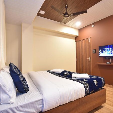 Hotel Starlit Nová Bombaj Pokoj fotografie